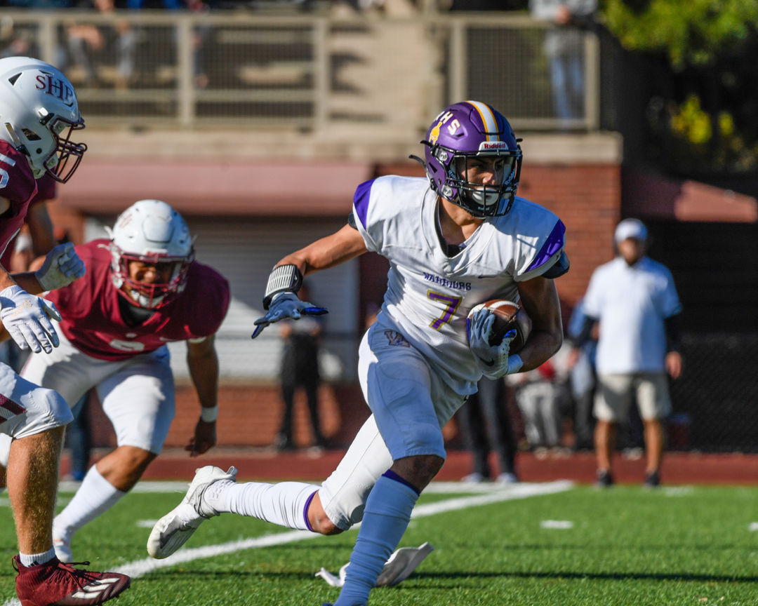 Elias Martinez (7) at the CIF 5-A State Championship Game